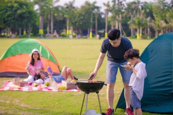 Trải nghiệm cắm trại qua đêm như trời Tây giữa không gian xanh KĐT Ecopark